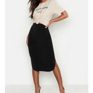 "Boohoo" Petite Midi Skirt
